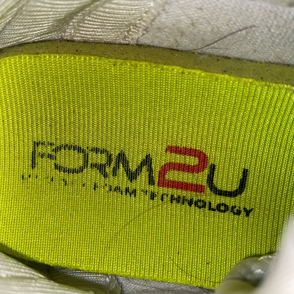 White and gray sneakers - Picture 7 of 8